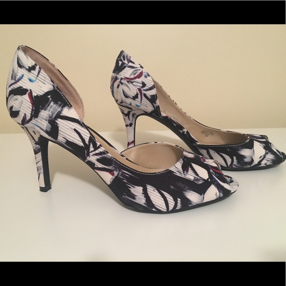 Unisa multi color peep toe heels. Never been worn.